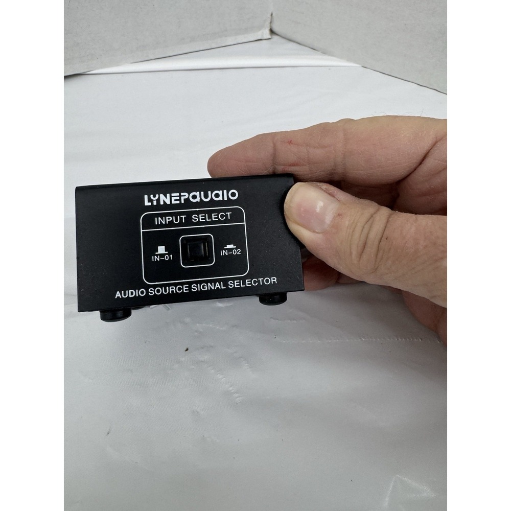 AUDIO SOURCE‎ SIGNAL SELECTOR 01-02